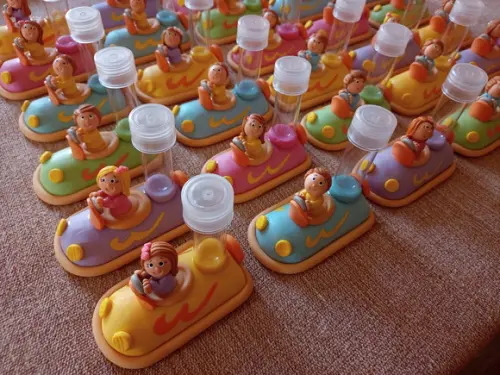 Carrinho Bate Bate Parque de Diversão Candy Colors lembrancinha