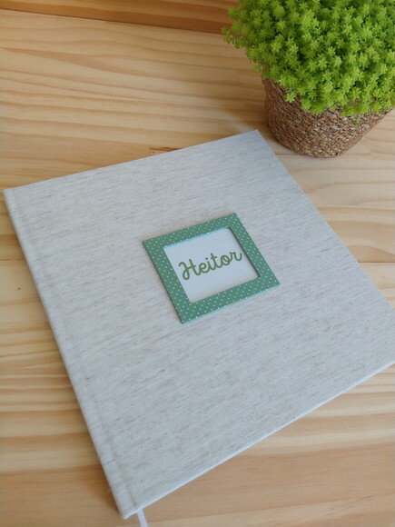 Livro do Bebê Linho e Poá Verde