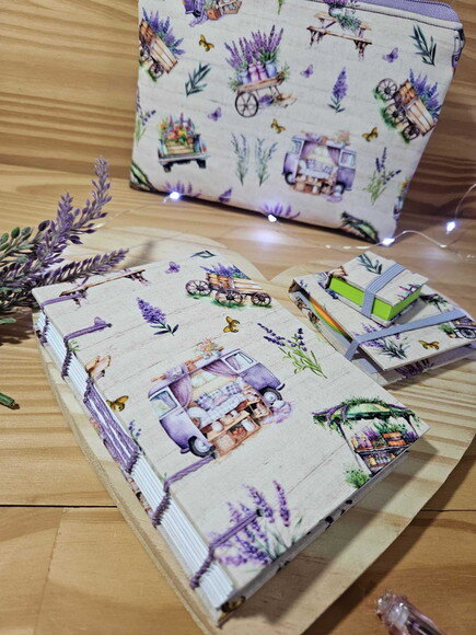 caderno lavanda