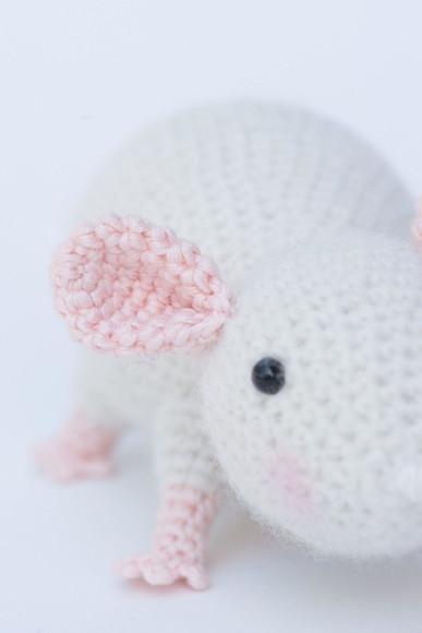 Amigurumi Ratinho Branco Personalizável