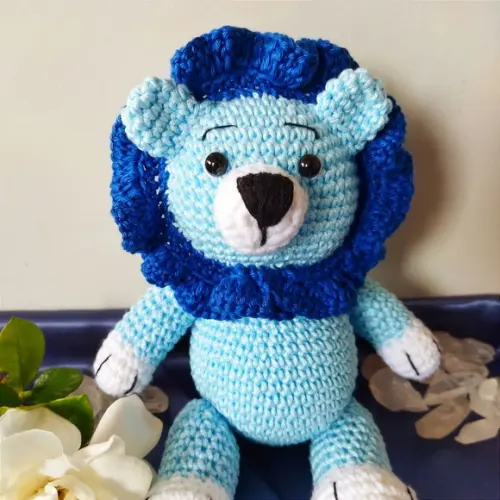Leão Safari Amigurumi Azul - Candy Colors