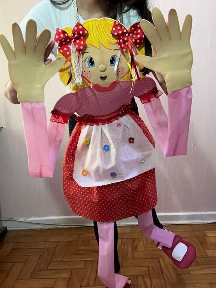 Boneca Articulada Caipira Loira em Eva