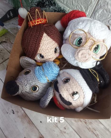 Bolas de Natal em Tricotin - Kit