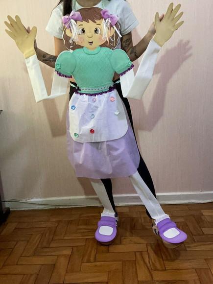Boneca Articulada Menina Caipira em Eva