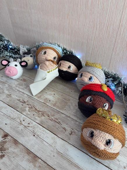 Presépio em Tricotin Bola Decorativa de Natal