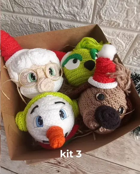 Bolas de Natal em Tricotin - Kit
