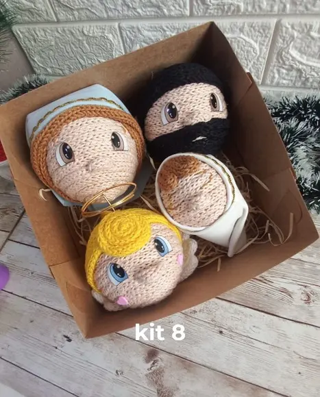 Bolas de Natal em Tricotin - Kit