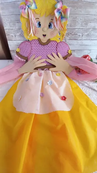 Boneca Articulada Caipira Loira em Eva