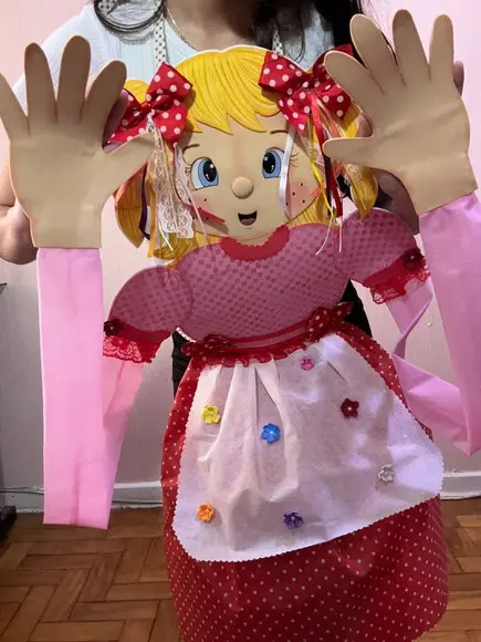 Boneca Articulada Caipira Loira em Eva