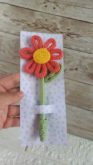 Canetas Personalizadas Flor em Tricotin