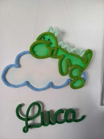 Porta Maternidade Tema Dino na Nuvem??