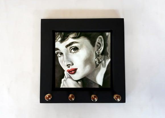 Porta Chaves Audrey Hepburn