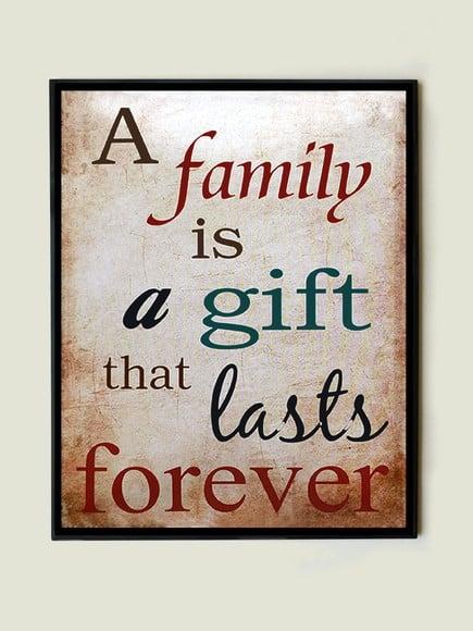 Quadro frase Family is a Gift