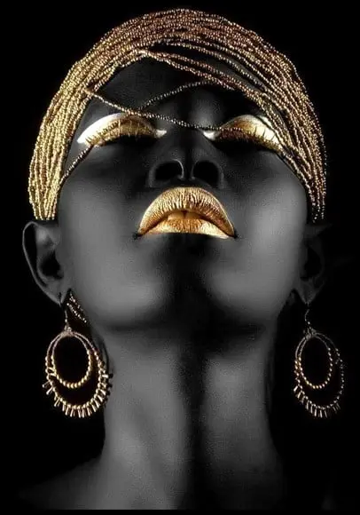 Placa Decorativa Mulher Negra com Dourado