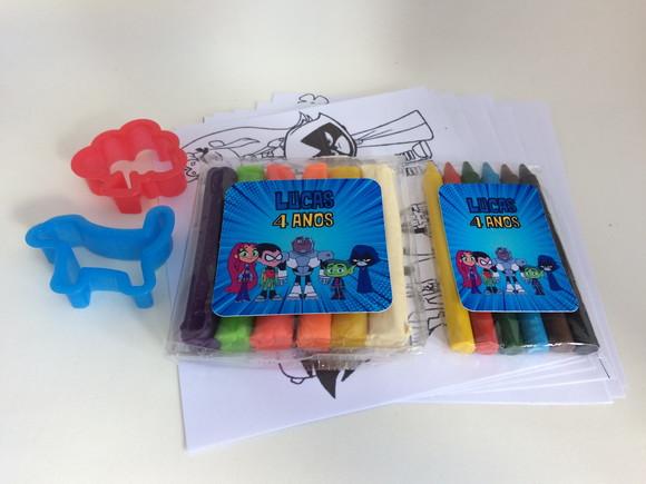 Kit Massinha, Giz de Cera e Desenhos Jovens Titãs