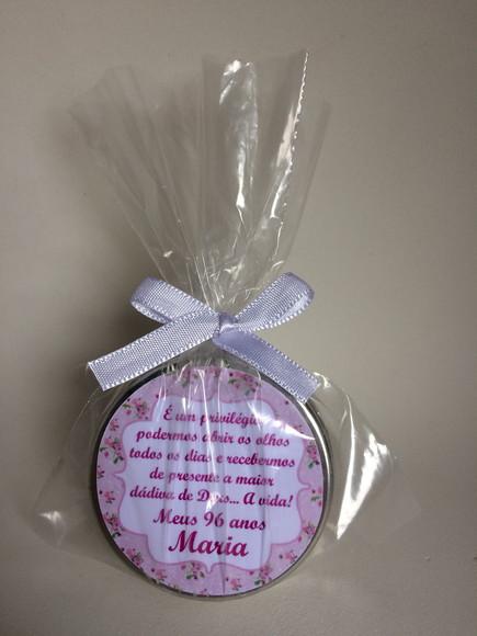 Lembrancinha Latinha com Vela Aniversário
