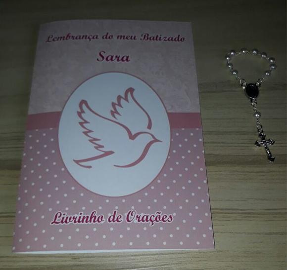 Livrinho de Orações com Mini Terço Batizado Menina