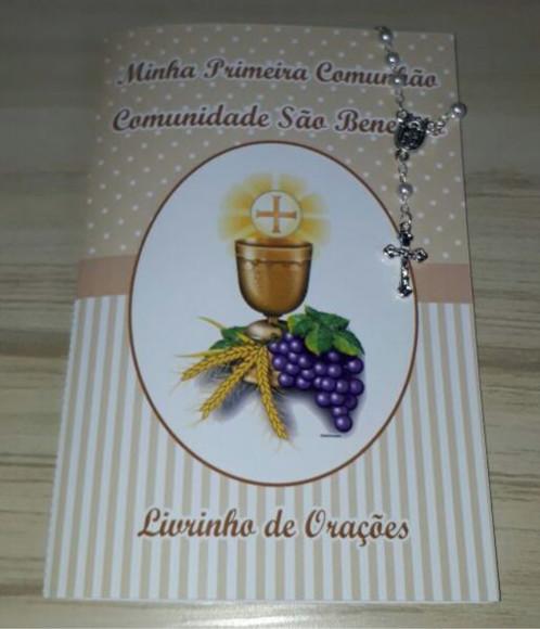 Livrinho de Orações com Mini Terço Primeira Comunhão