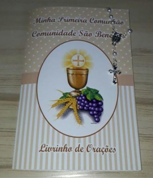 Livrinho de Orações com Mini Terço Primeira Comunhão
