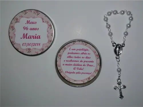 Kit 60 Latinhas com Mini Terço Aniversário 90 Anos