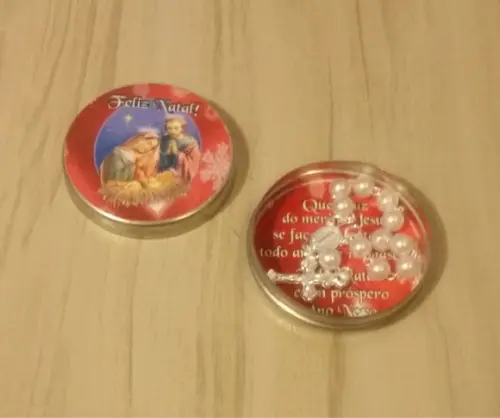 Latinha com Mini Terço - Natal