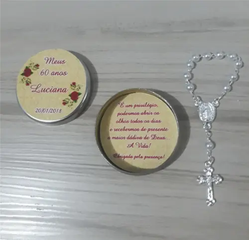 Latinha com Mini Terço Personalizada Aniversário 60 Anos