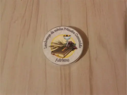 Latinha com Mini Terço Primeira Comunhão