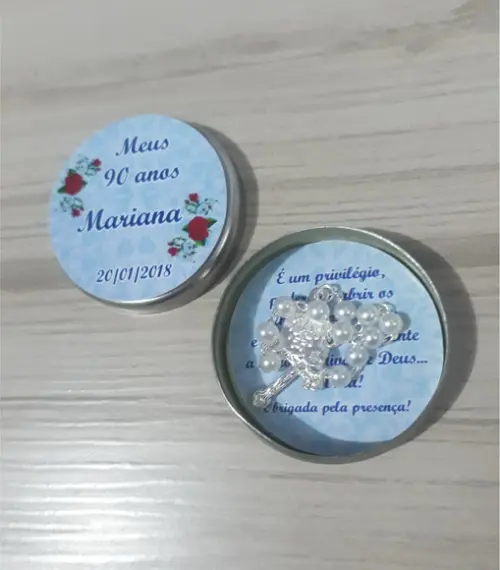 Lembrancinha Aniversário 90 Anos - Latinha com Mini Terço