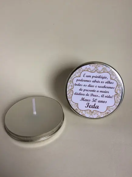 Lembrancinha Latinha com Vela Aniversário