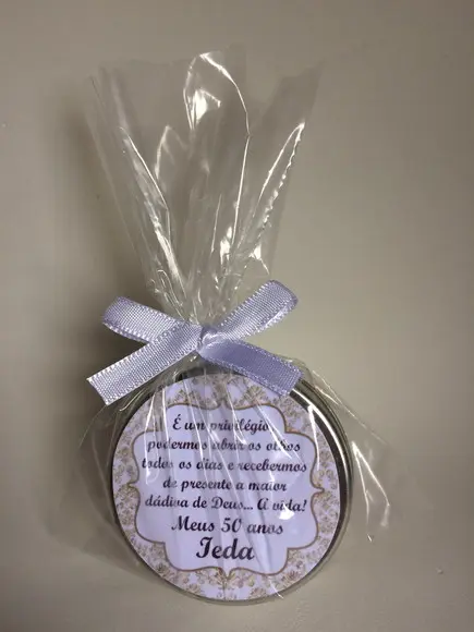 Lembrancinha Latinha com Vela Aniversário