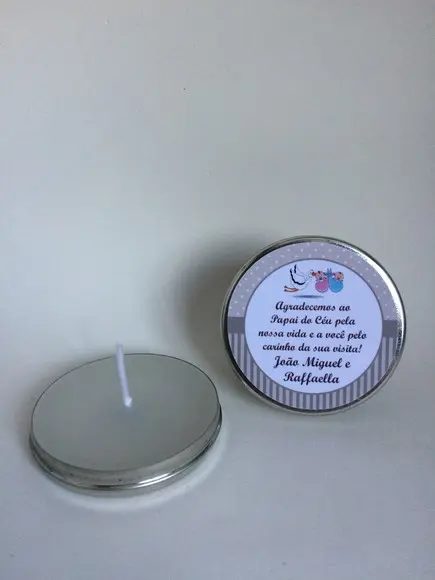 Lembrancinha Latinha com Vela Nascimento Gêmeos