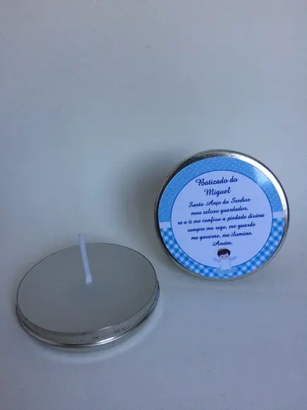 Lembrancinha Latinha com Vela Personalizada Batizado Menino