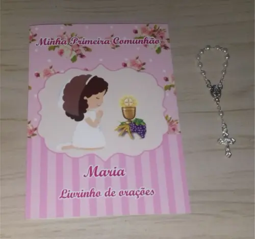 Livrinho de Orações + Latinha com Mini Terço 1ª Comunhão