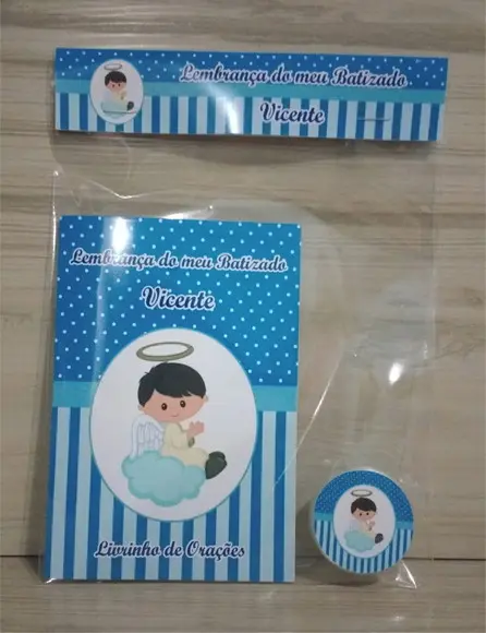 Livrinho de Orações + Latinha com Mini Terço Batizado Menino