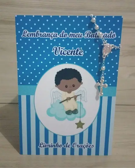 Livrinho de Orações com Mini Terço Batizado Menino
