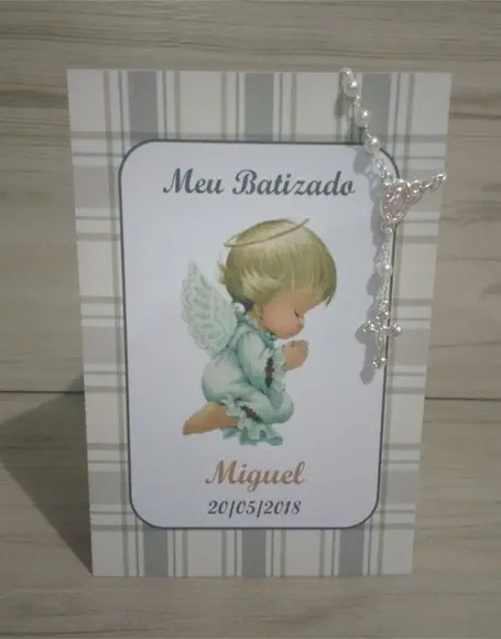 Livrinho de Orações com Mini Terço Batizado Menino