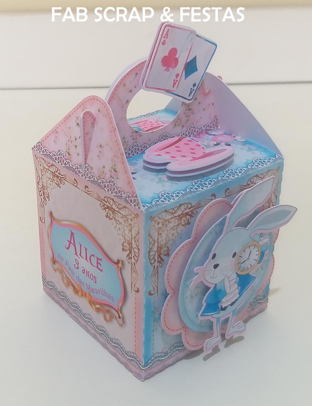 CAIXA CUBO COM ALÇA ALICE NO PAÍS DAS MARAVILH