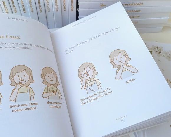 Lembrancinha Batizado Livro de Orações Cerejeira Branca