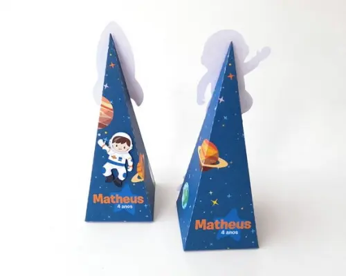 Caixa Pirâmide Astronauta
