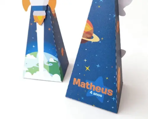 Caixa Pirâmide Astronauta
