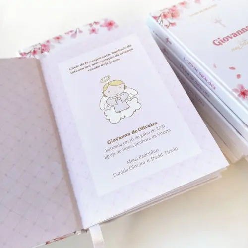 Lembrancinha Batizado Livro de Orações Cerejeira