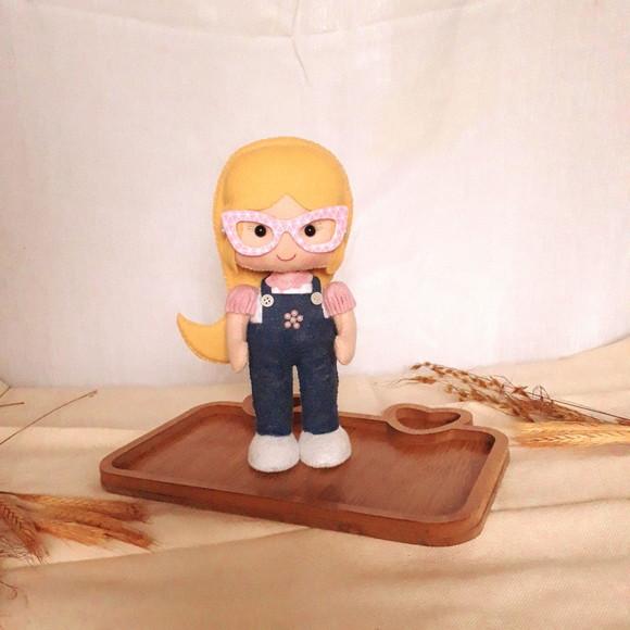 Boneca de Feltro - 25cm