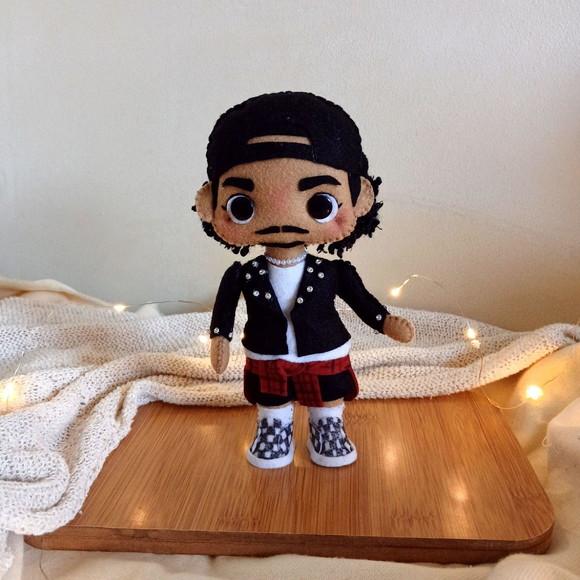 Boneco Bruno Mars - Look Clipe Apt