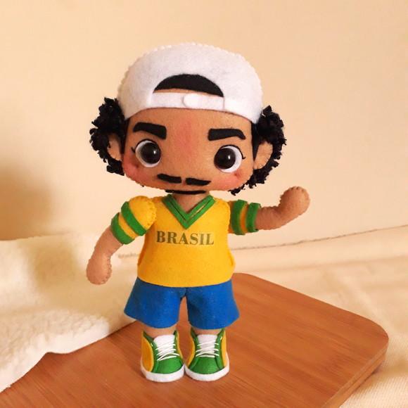 Boneco Bruno Mars - Look do Brasil