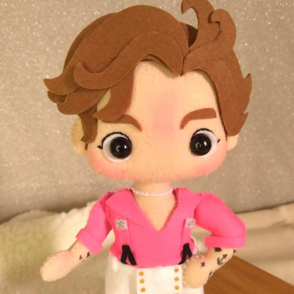 Boneco Harry Styles - Look Fine Line