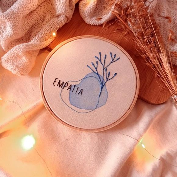 Empatia- Quadro Bordado
