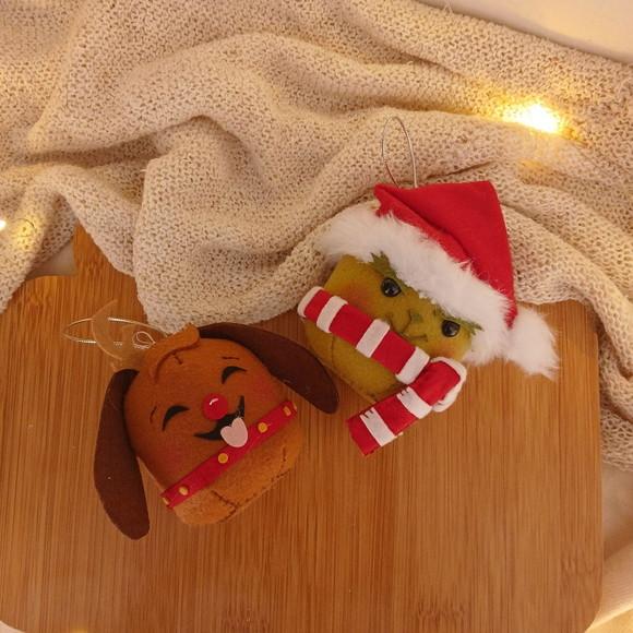 Pingentes Grinch + Cachorrinho