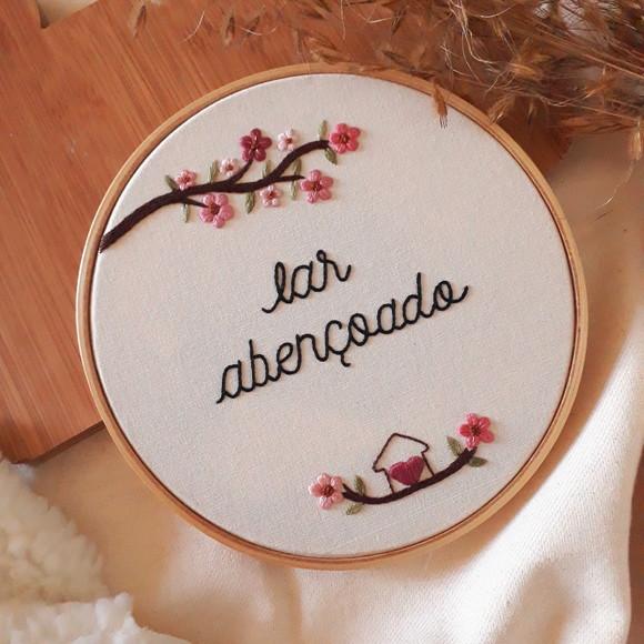 Quadro Bordado - Lar Abençoado