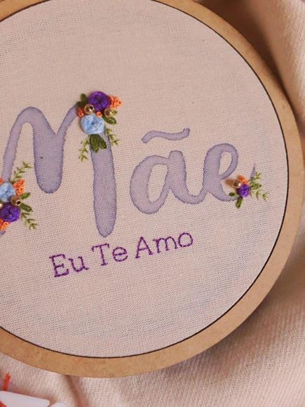 Quadro Bordado - Mãe Eu Te Amo