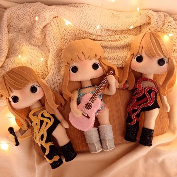 Três Bonecas Taylor Swift